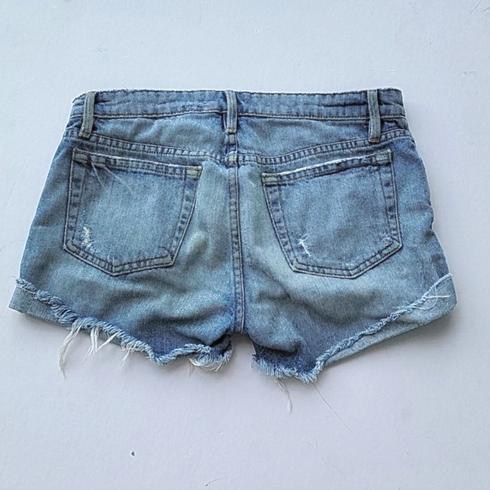 Frame denim shorts Size 24 - Picture 2 of 5